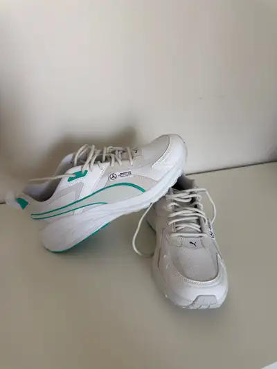 sneakers Puma brand new , View more