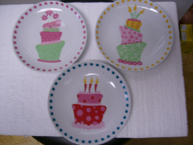 Set of 3 birthday plates in Arts & Collectibles in Dartmouth