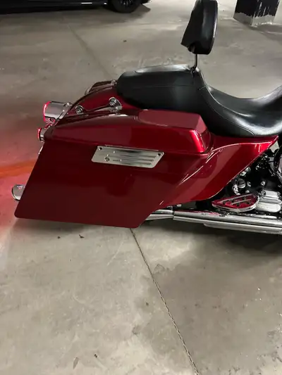 2012 Harley Davidson stretched rear fender and stretched bags and side pieces 1500 obo