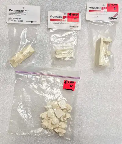 PROMOTEX/HAND-MADE HO RESIN DETAIL PARTS PROMOTEX LOCO ENGINE BLOCK PROMOTEX DIESEL GENERATOR ON SKI...