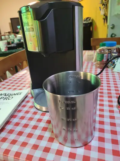 Extractor juice / Extracteur de jus $ 75.00, View more