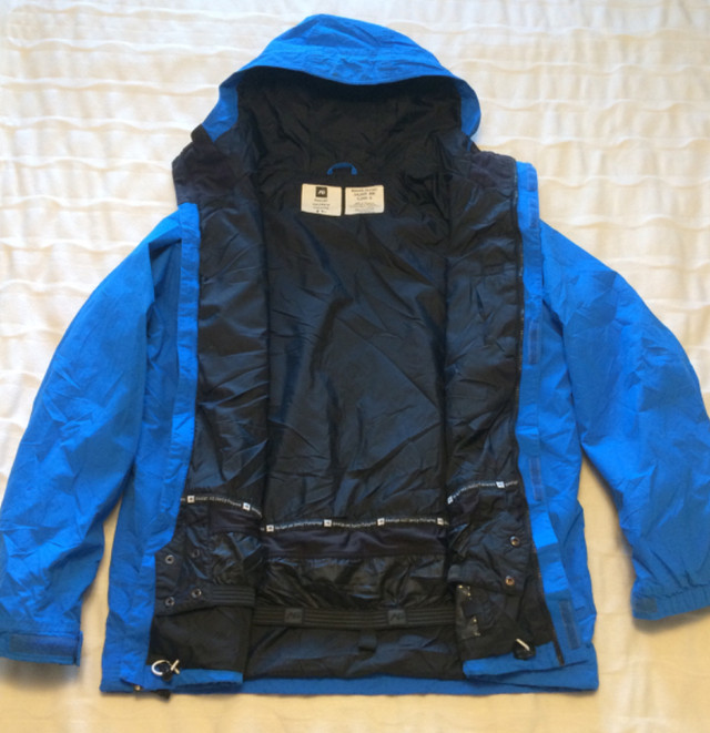 XL Burton blue ANALOG Snowboard jacket in Snowboard in Calgary - Image 2