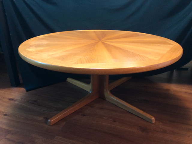 Mid-Century Modern Teak Coffee Table in Coffee Tables in Richmond