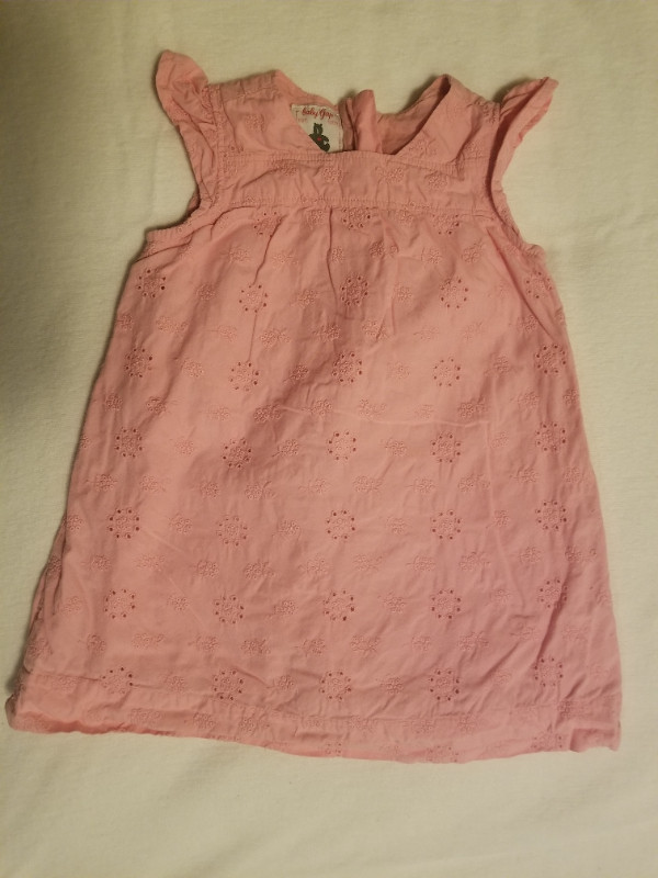 12 to 18 month girls  dress lot in Clothing - 12-18 Months in Calgary - Image 4