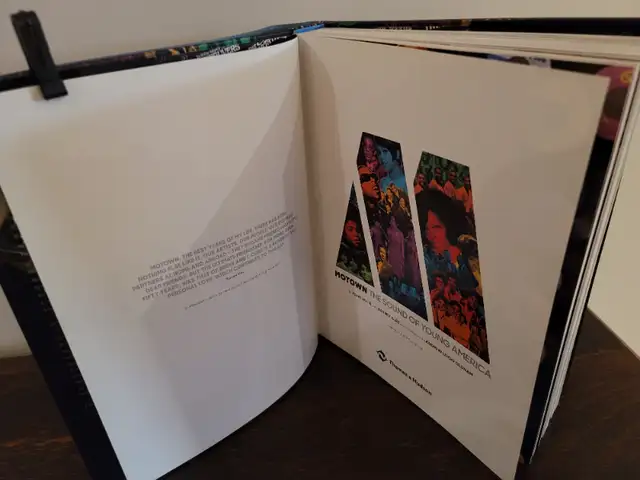 Motown The Sound Of Young America Hardcover Book in Non-fiction in Leamington - Image 3