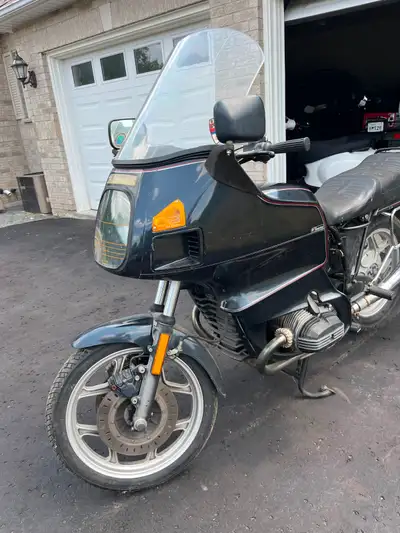 1985 BMW R80RT for sale. 67,912km. Project bike. Has sat for a while. Engine turns over. Mono shock...