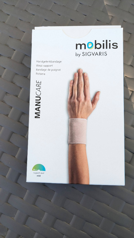 Mobilis Wrist Support - Mild Support - NEW in Box in Health & Special Needs in Edmonton