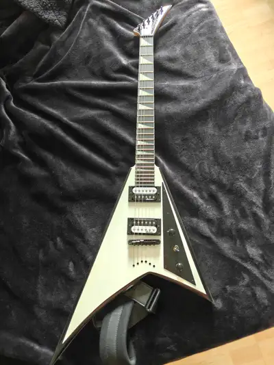 Guitare Jackson JS32T Randy Rhoads, View more