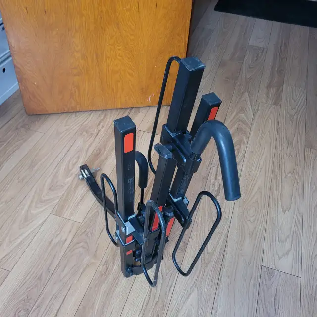 Bike Rack for up to 2 bikes - Porte-vélos pour 2 vélos in Mountain in City of Montréal - Image 3