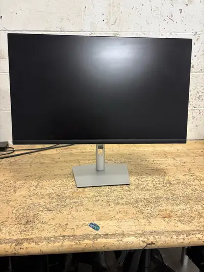 27” Dell Monitor *NEGOTIABLE PRICE*, View more