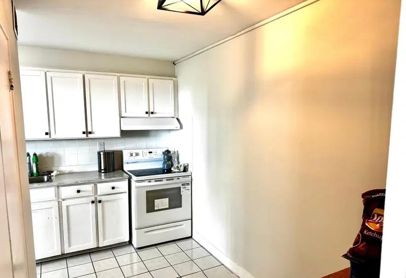 2 Bedroom Apartment at 80 Grandravine 2
