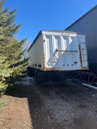 2002 Castleton Lead Grain Trailer