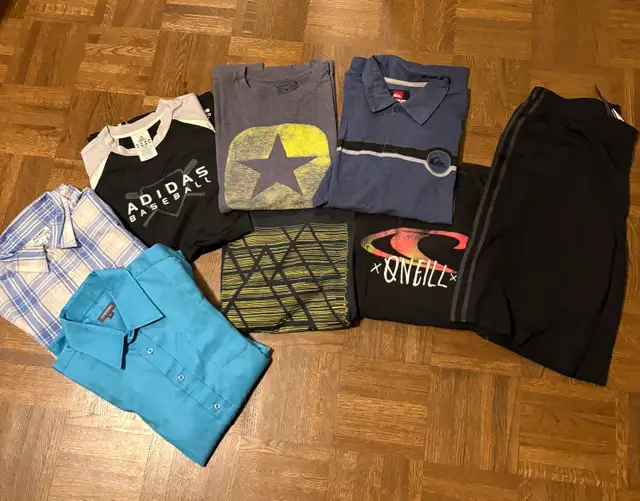 lot vêtements garçon xl in Kids & Youth in Laval / North Shore - Image 9