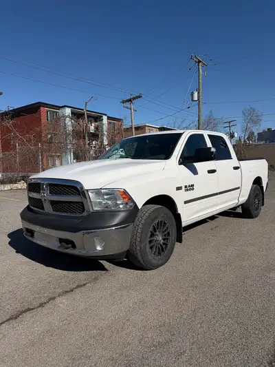 2014 DODGE RAM HEMI OUTDOORSMAN 4X4 PUISSANT - ROBUSTE - PRÊT POUR TOUT ▪️ Moteur HEMI 5.7L (puissan...
