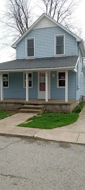 Beautiful three bedroom semi-detached house in Crystal Beach. 1.5 bathrooms. Rent of $1685 per month...