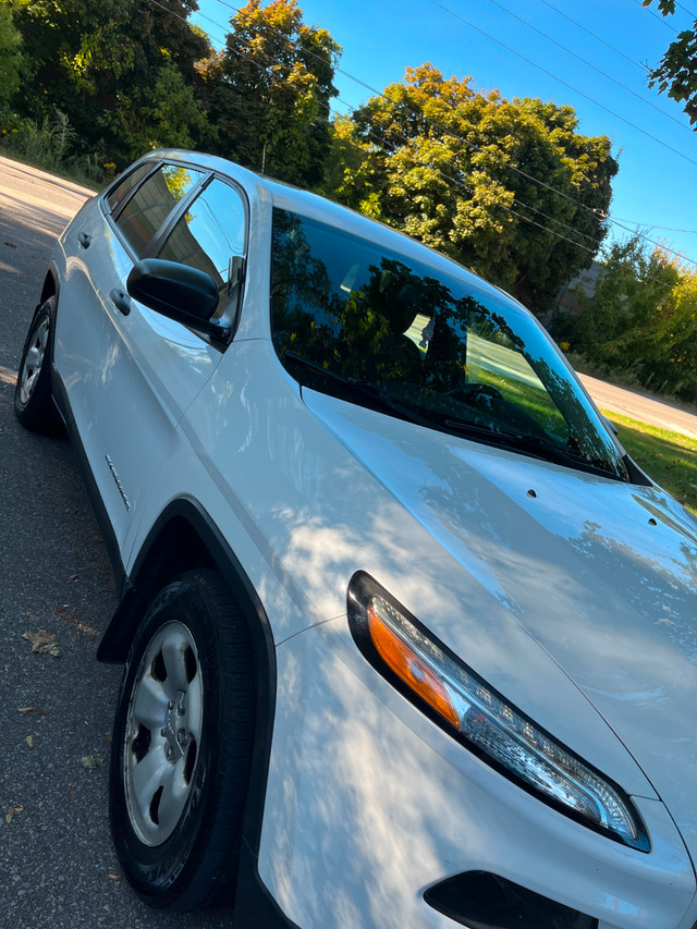 2016 Jeep Cherokee Sport For Sale in Cars & Trucks in Mississauga / Peel Region - Image 4