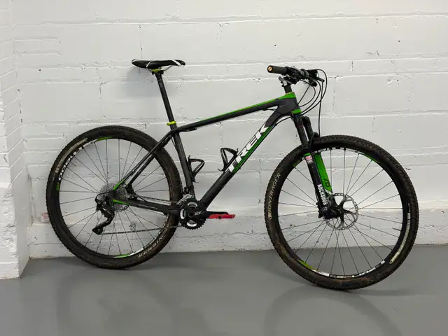 Trek Carbon Fibre Mountain Bike in Mountain in Ottawa - Image 2
