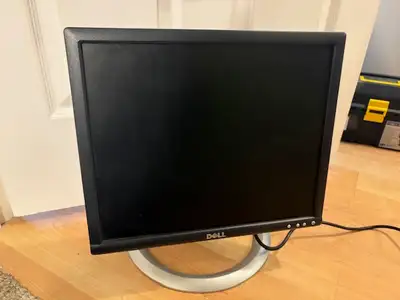 Dell 17” UltraSharp 1704FPTt 1280x1024 LCD Flat Panel Monitor$70, View more