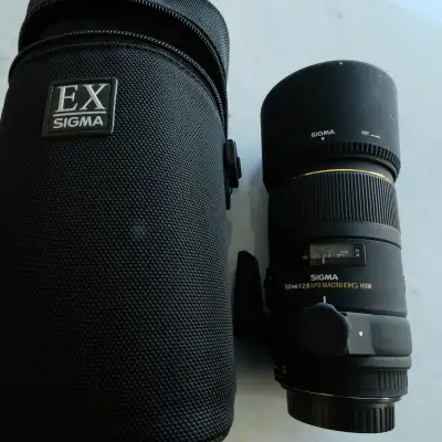 Sigma 150mm f/2.8 APO EX DG OS HSM Macro — Canon EF, 1:1 Macro, View more