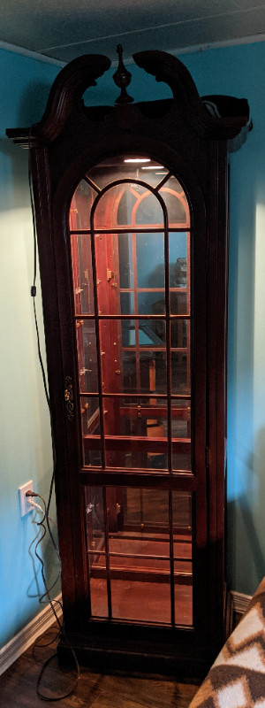 PRICE DROP!!  Gorgeous 7' Cherrywood Curio Cabinet in Hutches & Display Cabinets in Oshawa / Durham Region - Image 2