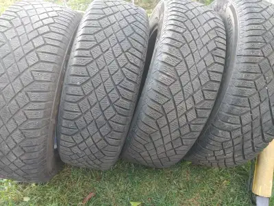 4x Continental Vikingcontact 7 205/65R16 usure 7-7-8-9/32 usure droite bonne condition