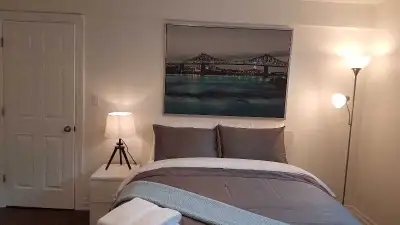 MONTH TO MONTH & WEEKLY ROOM RENTAL PRIVATE ROOM WITH FULL FURNISHED AVAILABLE A NEW, COMFY BED in a...