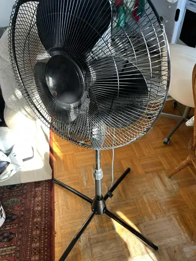 A Powerful nice and clean Fan with 3 speeds big 18 inch, View more