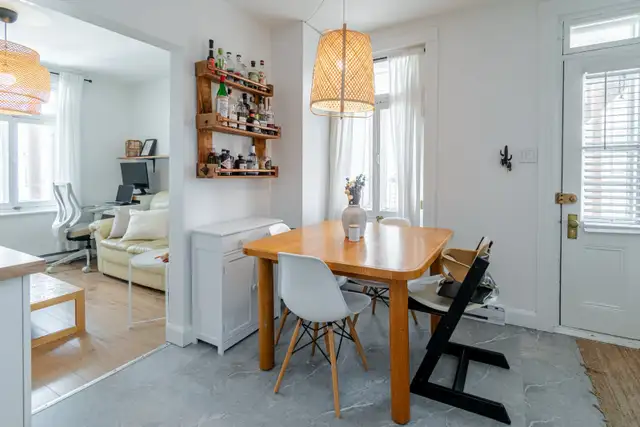 LIMOILOU / MAIZERETS – Two Large 4.5 Apartments Available Immediately!