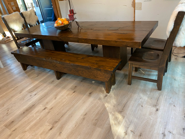 Custom Harvest Table in Dining Tables & Sets in Muskoka - Image 2