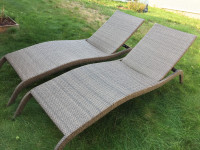 2 Reclining Wicker Lounge chairs