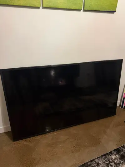 LG 60" 4K HDR Smart LED TV - UN7000 - Perfect Condition, View more