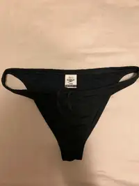 Speedo Women's Lo-Rise Solid Bikini Bottom Size L