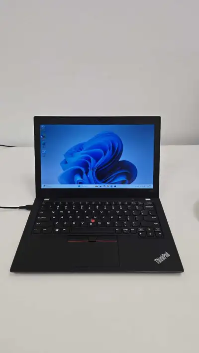 Lenovo ThinkPad X280, View more