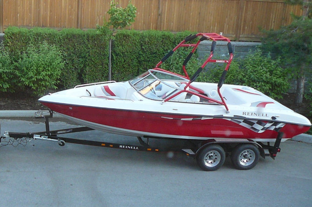 2008 Reinell 204 LSE Boat (Low Hrs) in Powerboats & Motorboats in Penticton - Image 3