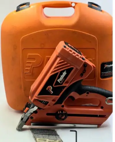 Paslode x30 framing nailer, in good working condition, comes with battery, charger, full gas and nai...