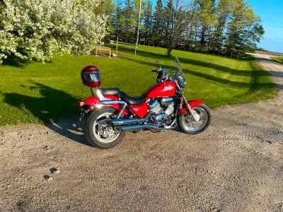 1994 Honda Magna 750 19,340 km Always stored in a heated garage New tires Safetied Excellent conditi...