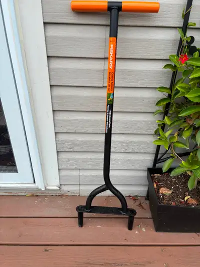Fiskars Heavy Duty Aerator, View more