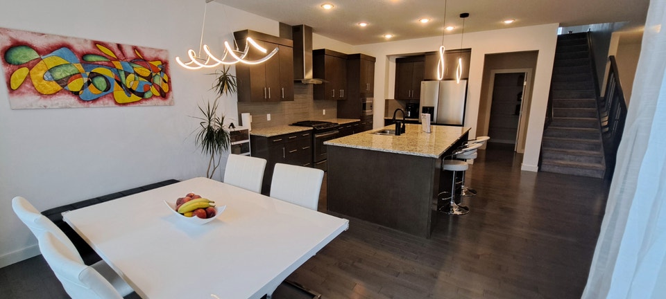 Spacious Family House in Cochrane 4