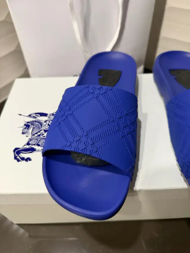 Burberry Rubber Slides in Men's Shoes in Hamilton - Image 5