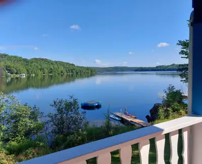 chalet à louer, lac Stukely, mont Oford,  Estrie, Canton, Québec, View more