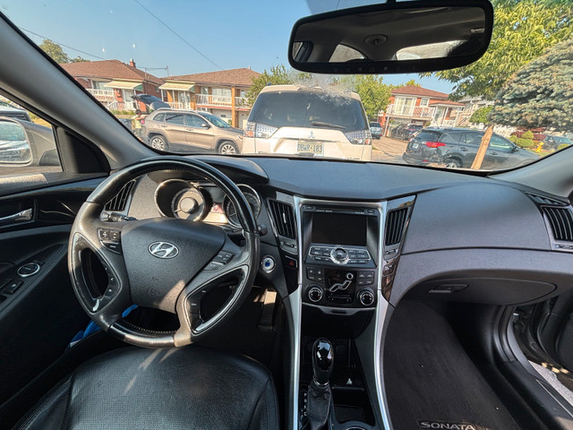 Hyundai Sonata 2011 in Cars & Trucks in City of Toronto - Image 3