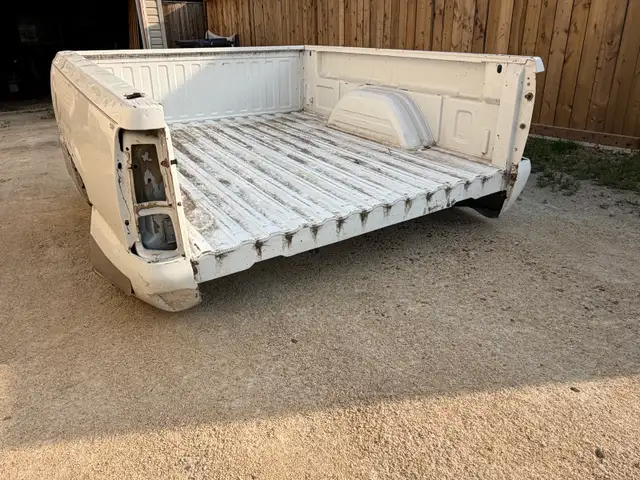 GMC 1500527118913378068482