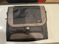 Targus Notebook Carry Case - Fits 17" Display Laptops - NEW!