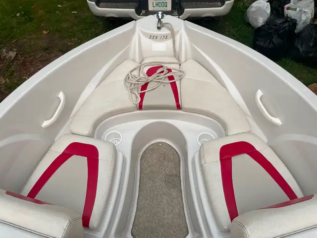2011 Glastron SSV 175 in Powerboats & Motorboats in Regina - Image 8