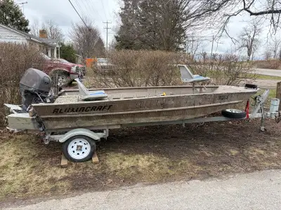 16ft Mod V Comes with 25hp Yamaha 4 stroke which runs great. Boat blind doesn’t come with. Have a 15...