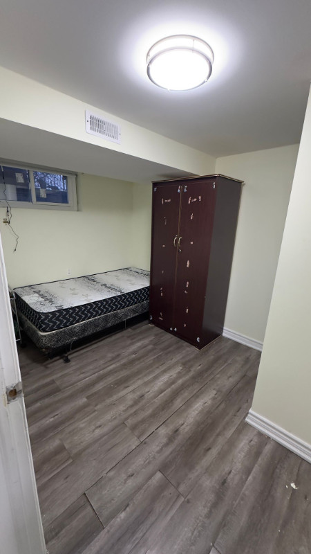 2 private room for rent in Room Rentals & Roommates in City of Toronto - Image 2