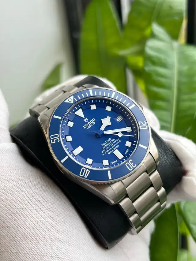 Tudor Pelagos 42mm Titanium Full Set  in Jewellery & Watches in Laval / North Shore - Image 10
