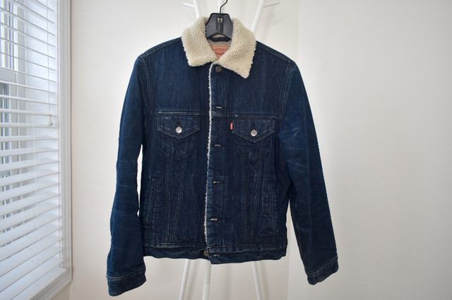 Levi's VINTAGE FIT SHERPA TRUCKER JACKET in Men's in Markham / York Region