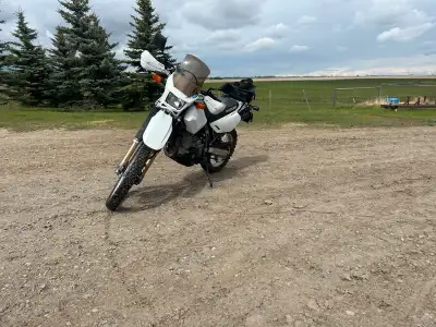 Selling my 2023 dr650 with only 7000 kilometres on it, it’s been a great bike but don’t ride enough....