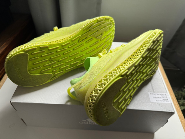 Adidas Ultra4D size 11 dans Chaussures pour hommes  à Laval/Rive Nord - Image 3
